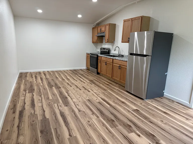119 Wayman Dr — Photo 16