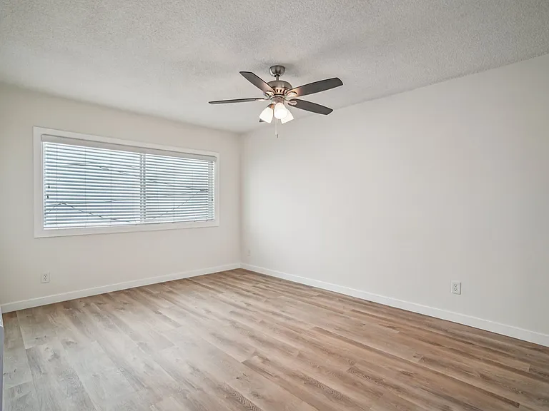 2026 S Shenandoah St — Photo 23