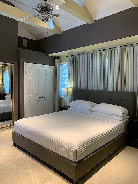 Master Bedroom, King Bed