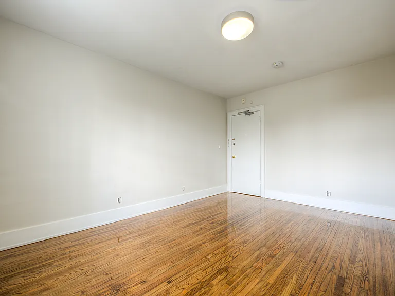 778 Broadview Ave — Photo 17