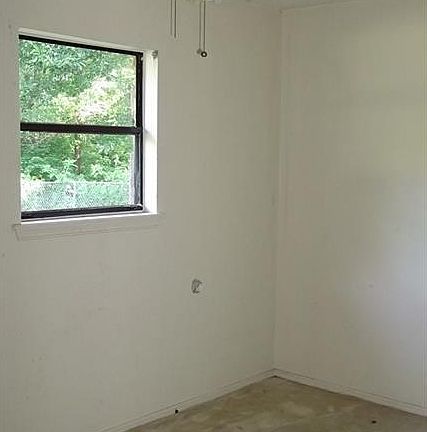 5th image of 1598 N Lewis Ln