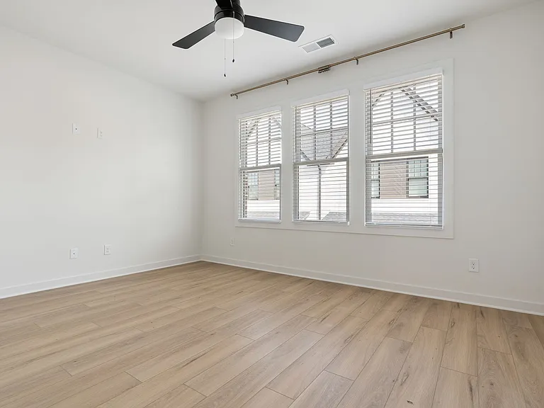 1801 Rivo Ln — Photo 22