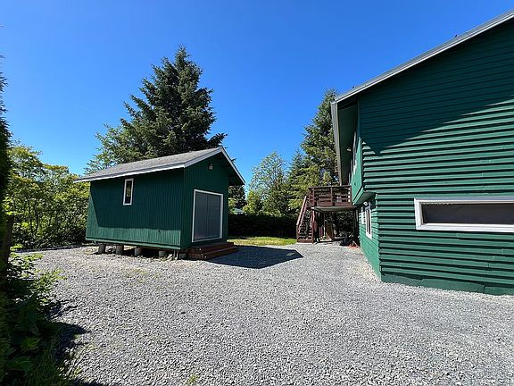 2nd image of 807 Sirstad St