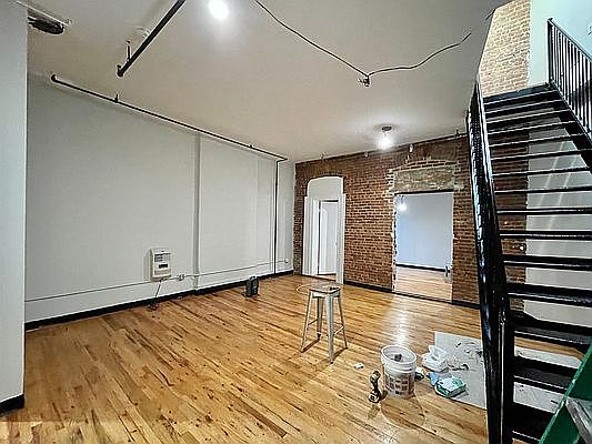1st image of 1135 Myrtle Ave #203