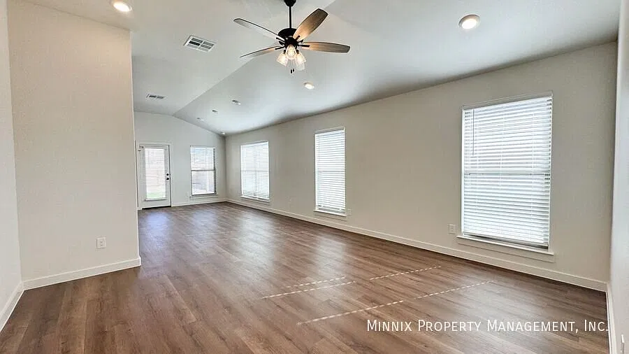 4 Bedroom/ 2 Bath for Rent in Lubbock | 2131 Langford Ave. | Frenship ISD : Pet Friendly — Photo 4