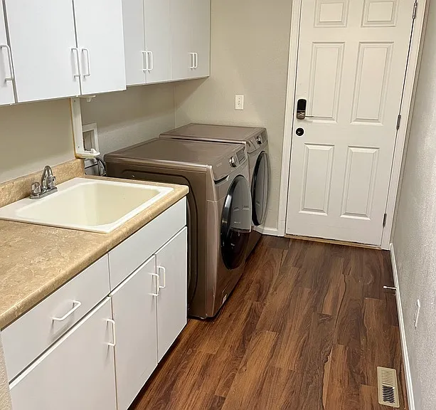 23687 E Bellewood Dr — Photo 32