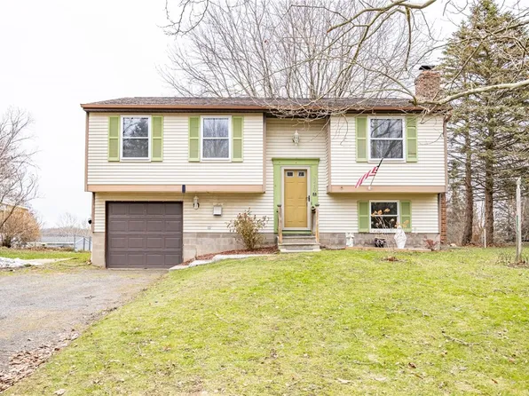 3248 Dayspring Rdg, Walworth, NY 14568