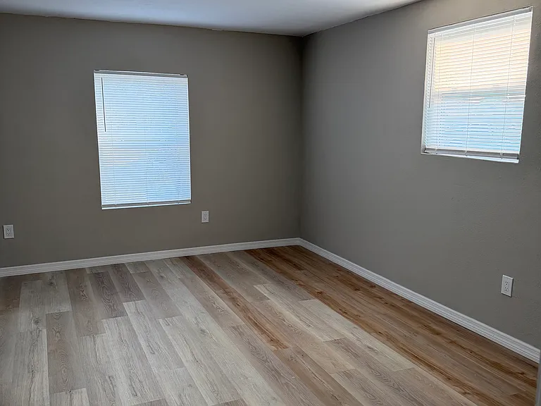 Ridge Crest Dr — Photo 11