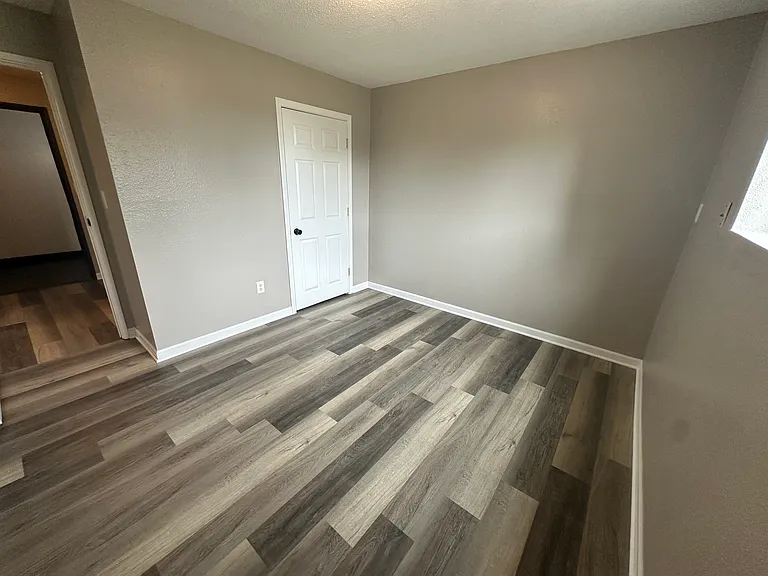 1314 W Pasewalk Ave #6 — Photo 13