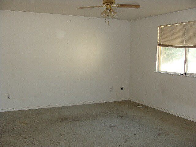 2nd image of 2714 Ironwood Pl