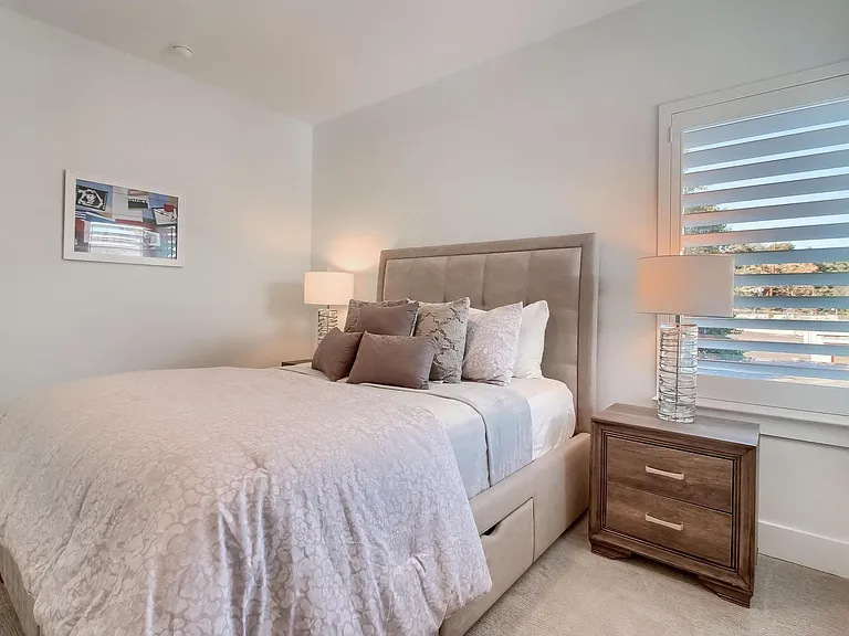 2112 Thornton Rd — Photo 25