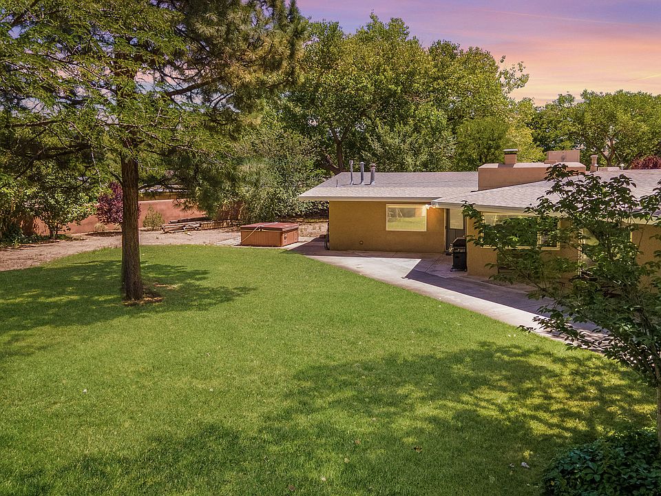 1st image of 4119 Ravenwood Pl NW