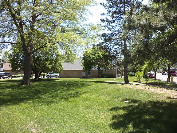 5th image of 9165 Sutton Ct #99