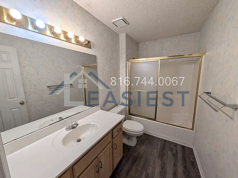 1855 NE Knollbrook St — Photo 13