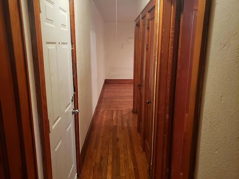 121 South Ave — Photo 10