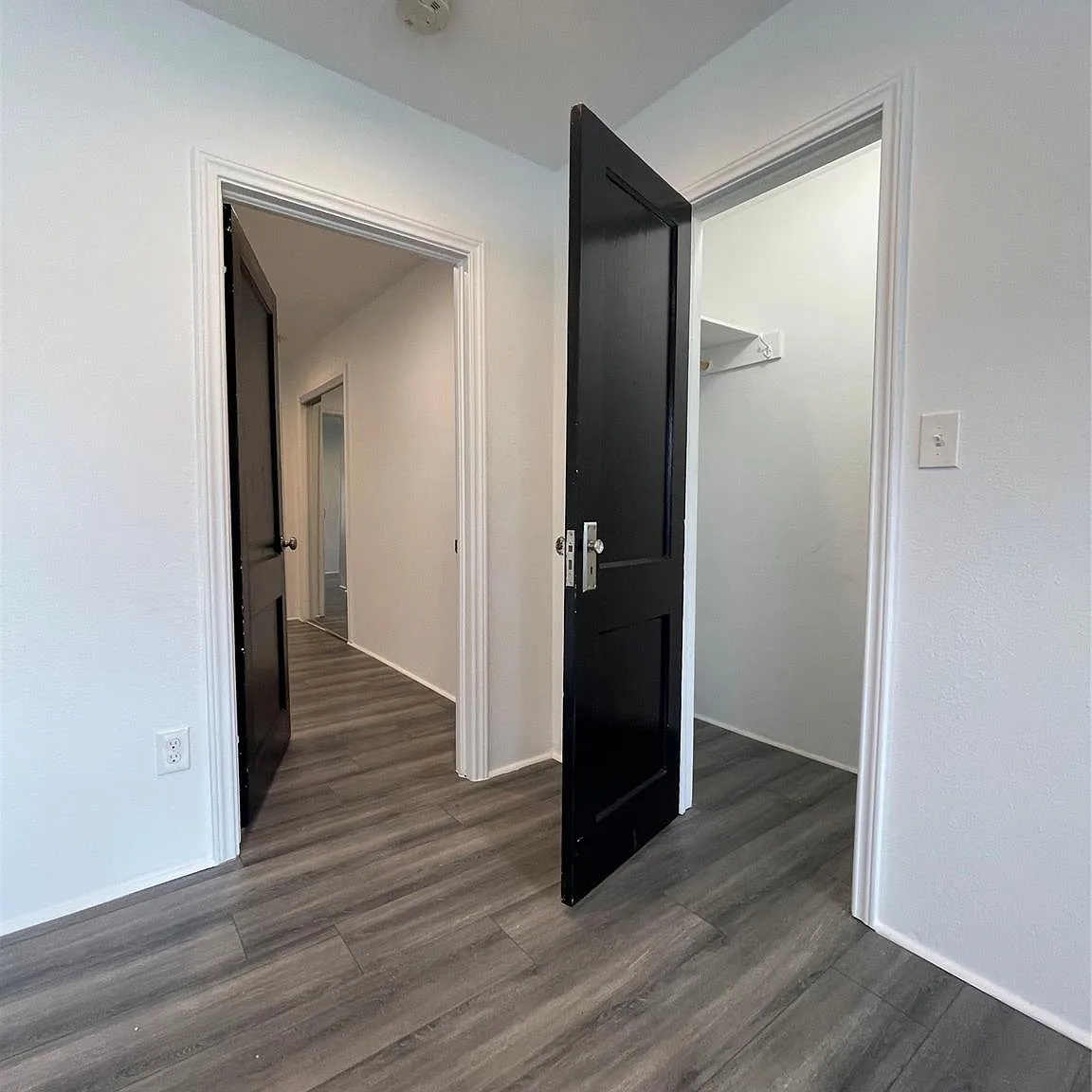 1 bed, 1.0 bath, 1348 sqft, $1,300 — Photo 4