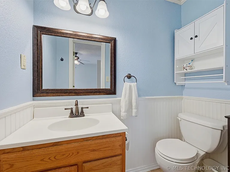805 Harkey St — Photo 21
