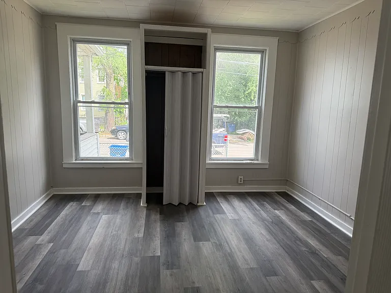 148 Plymouth St #1 — Photo 6
