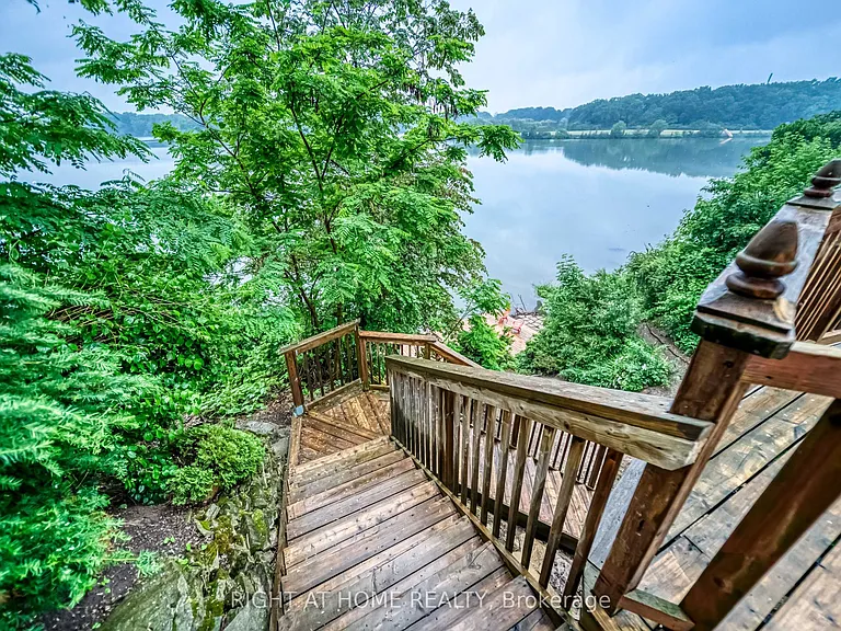 44 Royal Henley Blvd — Photo 44