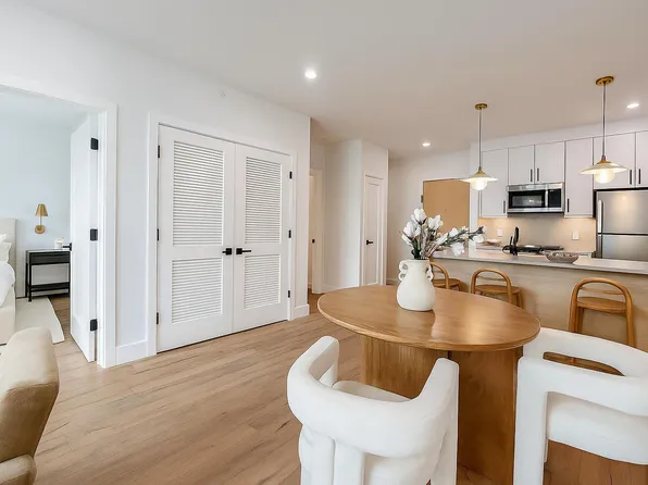 499 Communipaw Avenue image 8 of 10