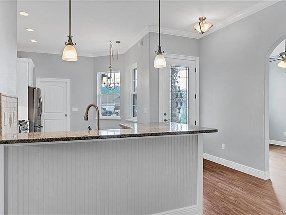 5th image of 9304 S Deer Park Dr