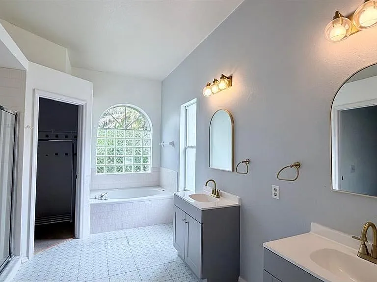 9639 Fox Hearst Rd — Photo 18