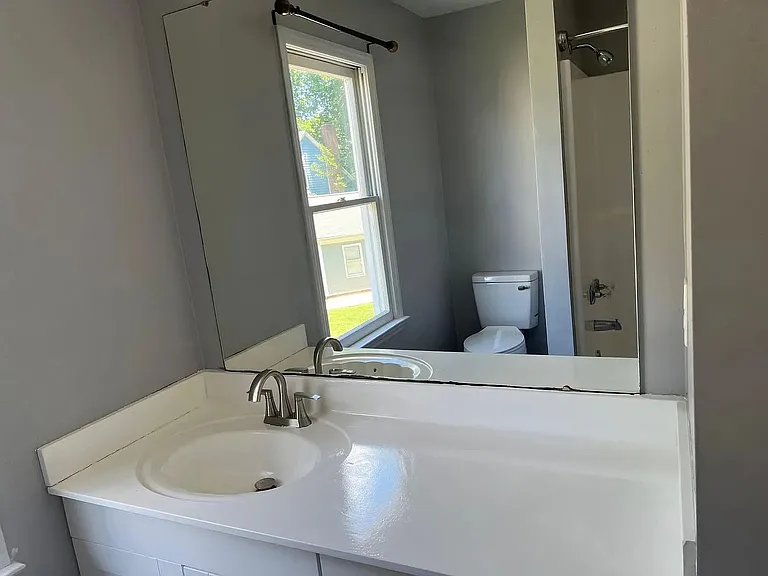 1307 Newfoundland Ct — Photo 17