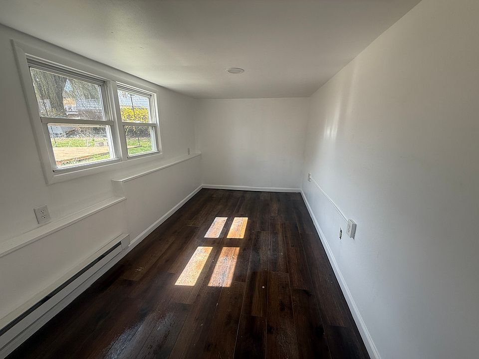 2nd image of 67 Fenner Ave Floor 2