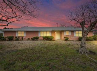203 S Johnson St, Mart, TX 76664