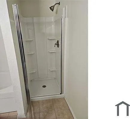 2516 Plantation Dr
