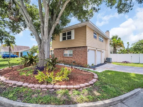 7398 Windsor Ln, Clearwater, FL 33764