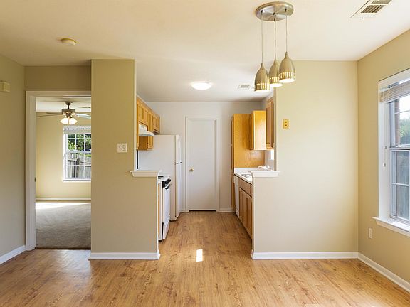 2nd image of 2533-35 Ashford Dr #2535