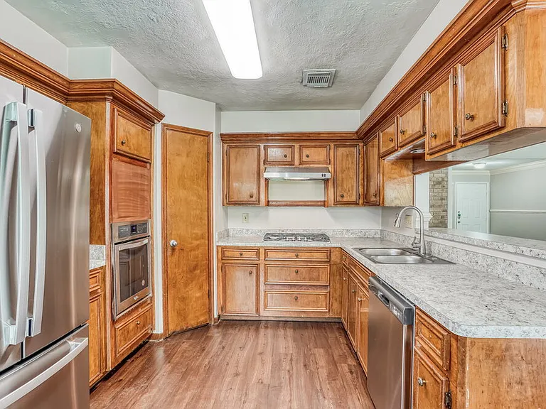 15022 Mulberry Meadows Dr — Photo 7