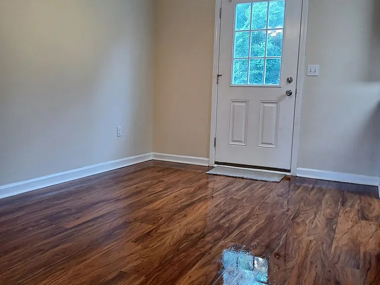 2043 Edgewood Dr #2 — Photo 5