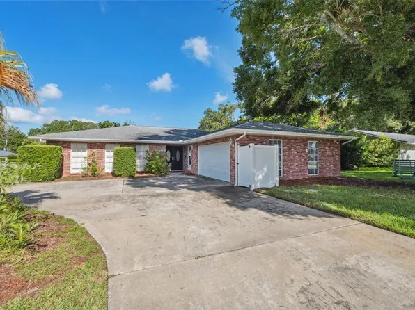 515 Hollow Ridge Rd, Palm Harbor, FL 34683