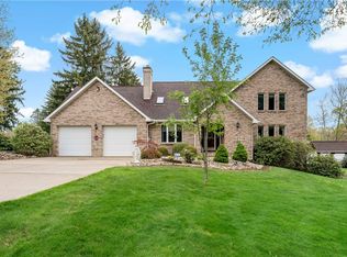 114 Mellon Dr, Irwin, PA 15642