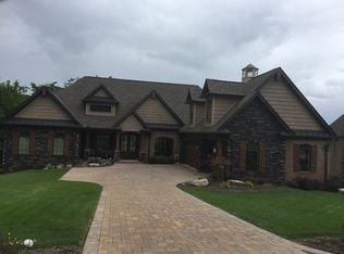 115 Rock Point Dr, Vonore, TN 37885