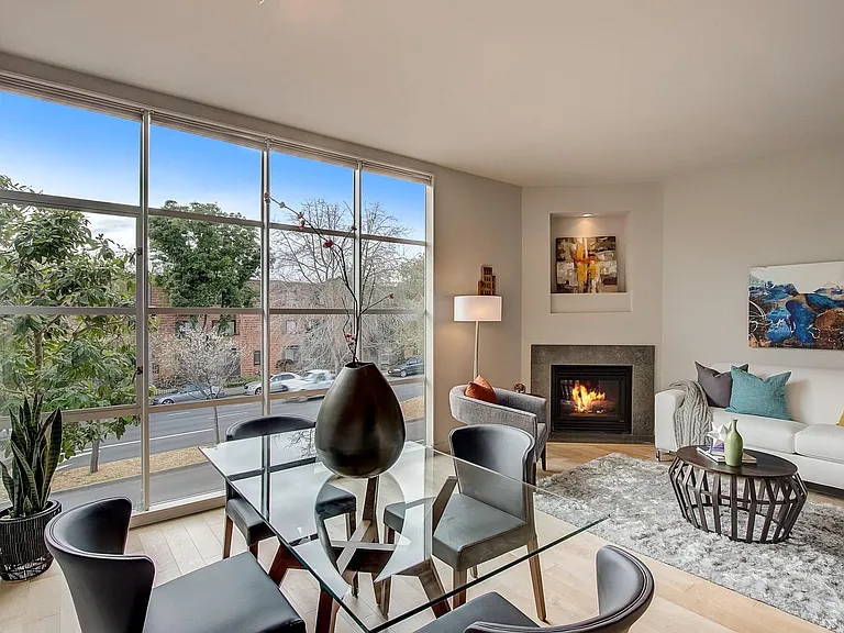 1600 Webster St #103 — Photo 3