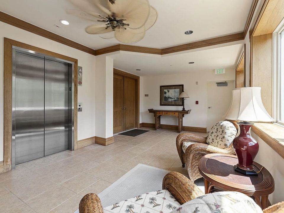 Entry foyer