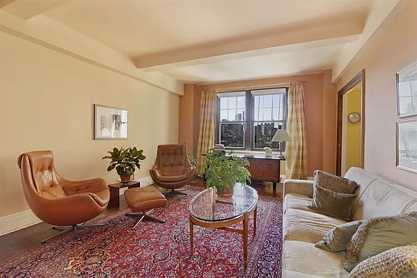 Sold by Corcoran | media 23