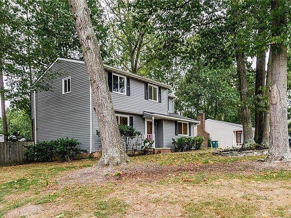 3rd image of 4912 Daffodil Cir