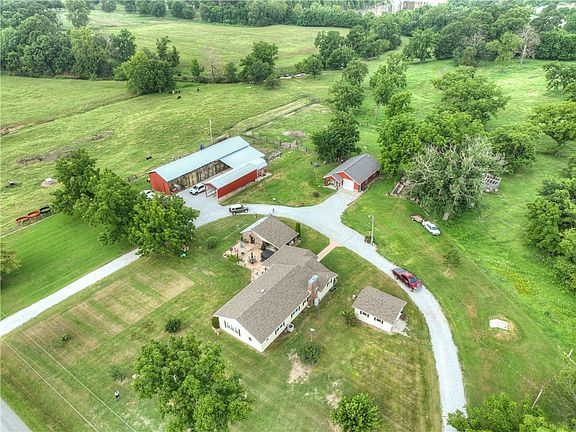 3rd image of TRACT 19662 Jaguar Rd #C