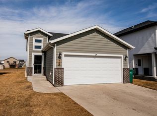 762 2nd Ave, Horace, ND