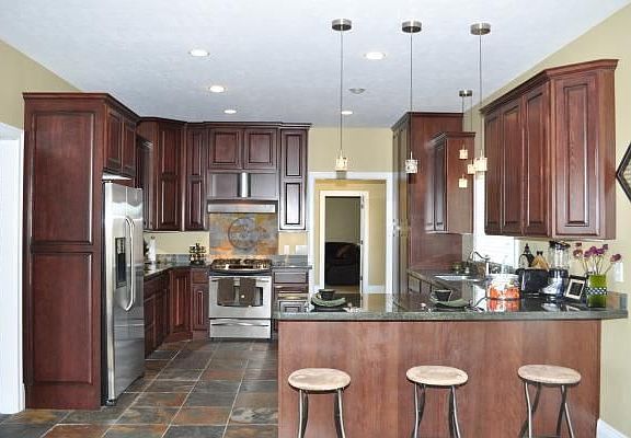 Gourmet kitchen