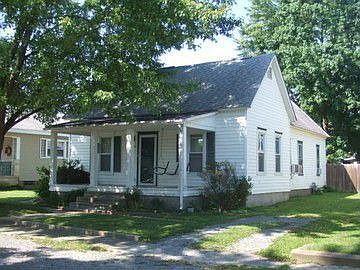 1st image of 109 S 18th St