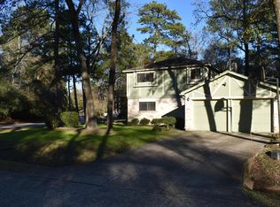 56 E White Willow Cir, Spring, TX 77381