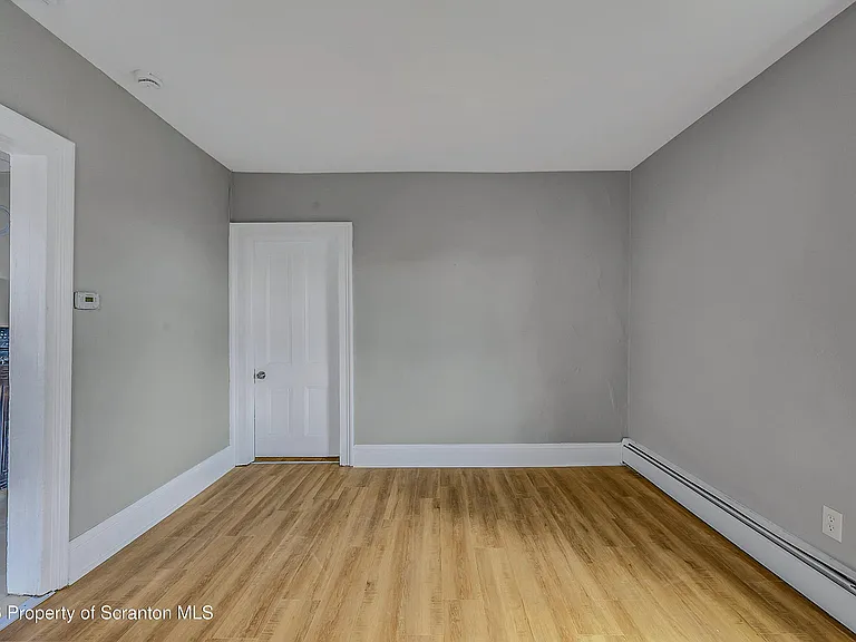 310 Oak St #1 — Photo 7