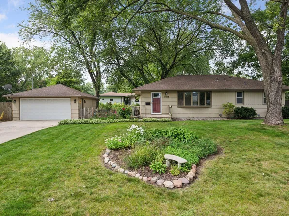 11016 Drew Ave S, Bloomington, MN 55431