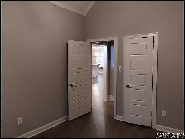 17 Rosans Ct — Photo 7