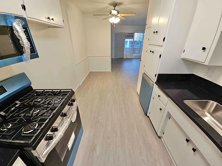 Fruitland Dr — Photo 12
